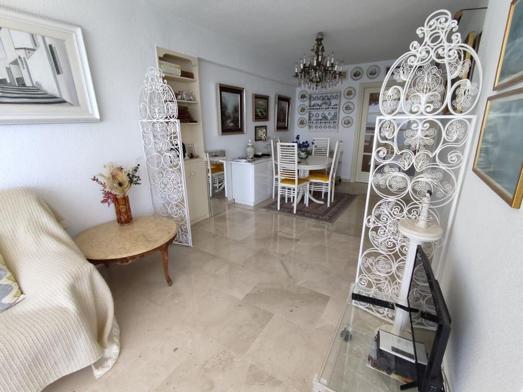 3 bedroom Apartment for sale in Benidorm with pool garage - € 685,000 (Ref: 9314829)