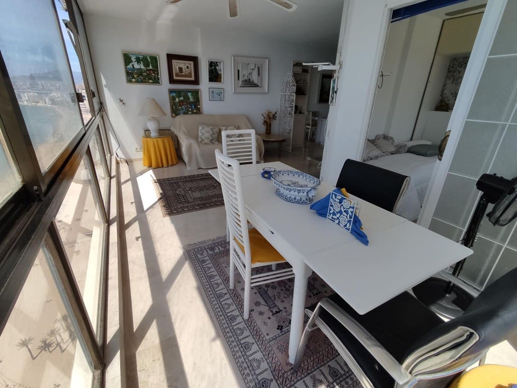 3 bedroom Apartment for sale in Benidorm with pool garage - € 685,000 (Ref: 9314829)