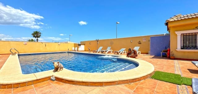 6 slaapkamer Villa te koop in Los Balcones - Los Altos, Torrevieja met zwembad - € 610.000 (Ref: 9314832)