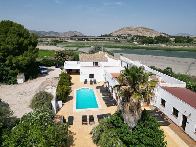 13 bedroom Villa for sale in Villena with garage - € 699,995 (Ref: 9314840)