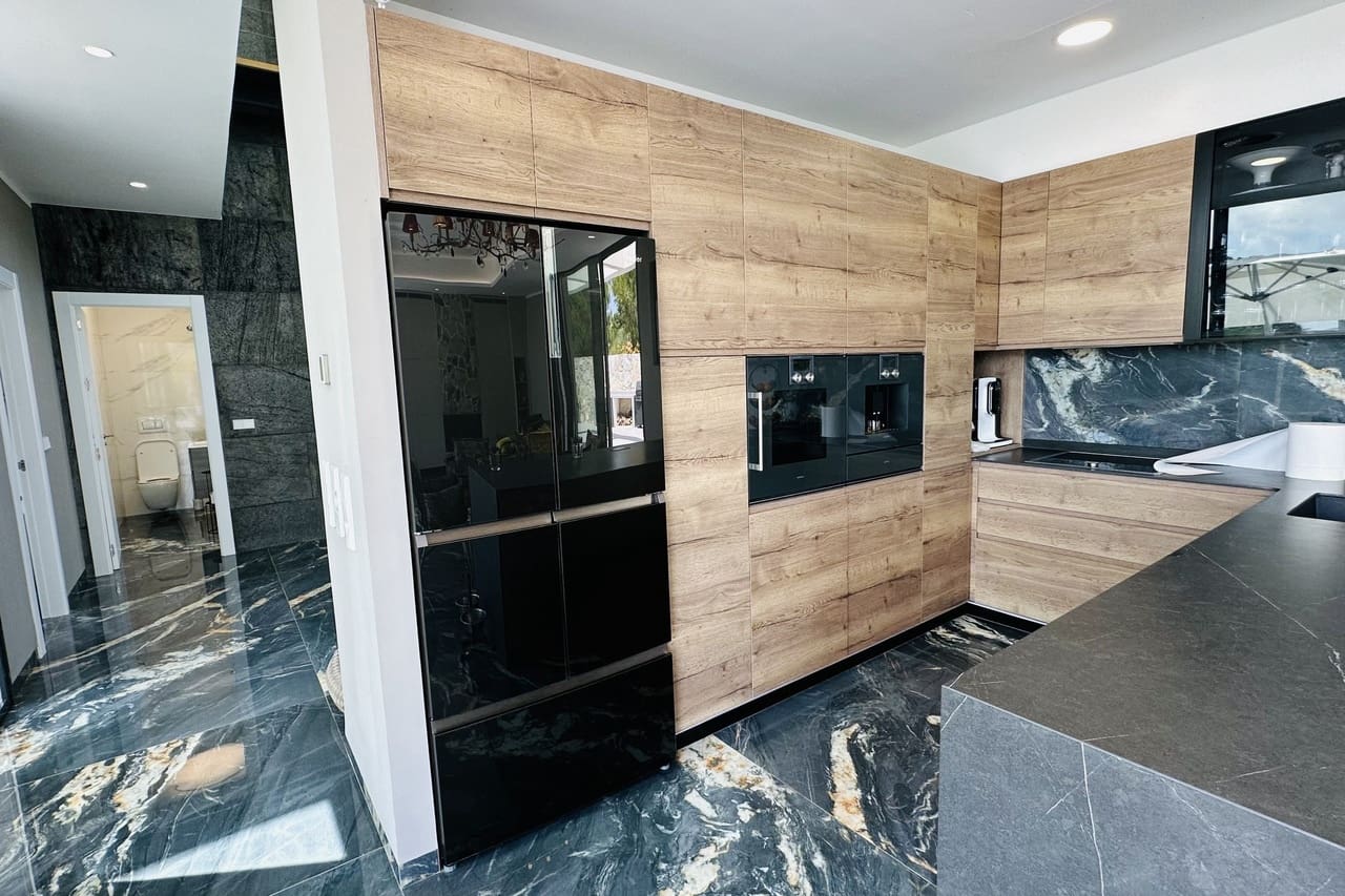 6 sovrum Villa till salu i Las Colinas Golf med garage - 2 350 000 € (Ref: 9314845)