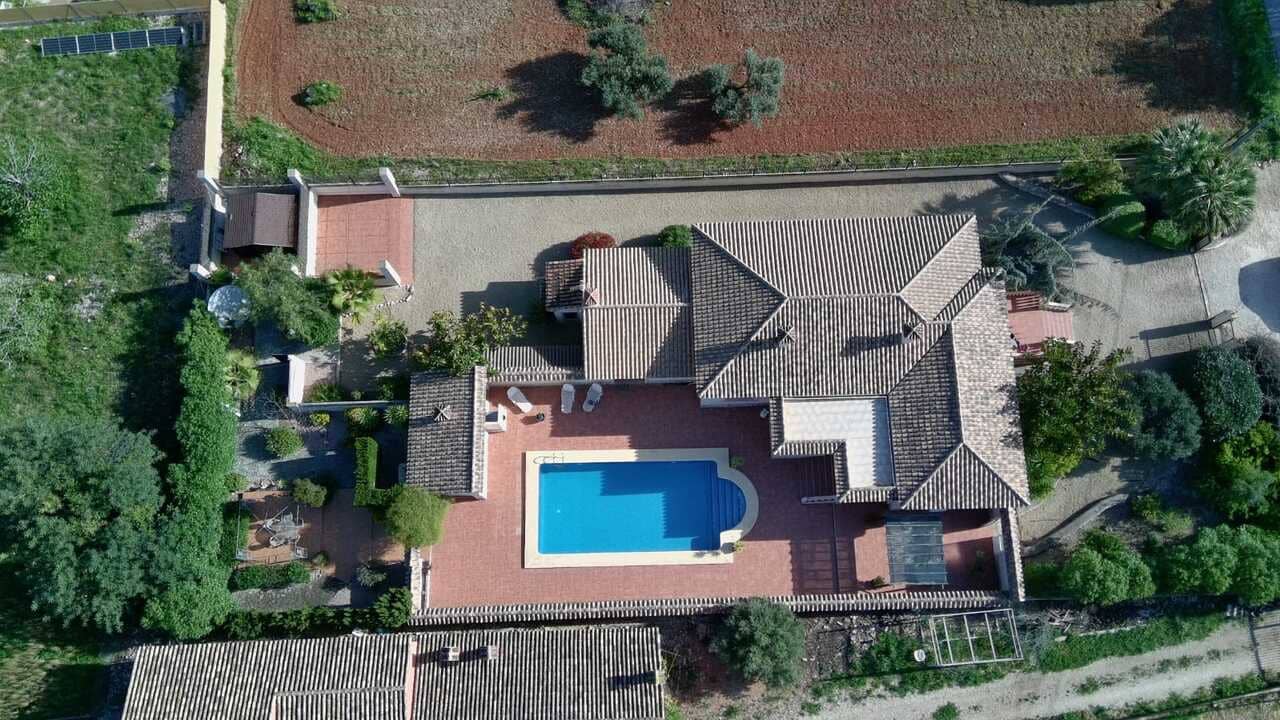 3 soverom Villa til salgs i Jalon / Xalo med garasje - € 599 000 (Ref: 9314847)