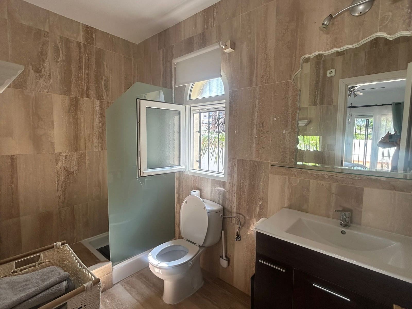 5 bedroom Villa for sale in Orihuela Costa with pool garage - € 675,000 (Ref: 9314857)