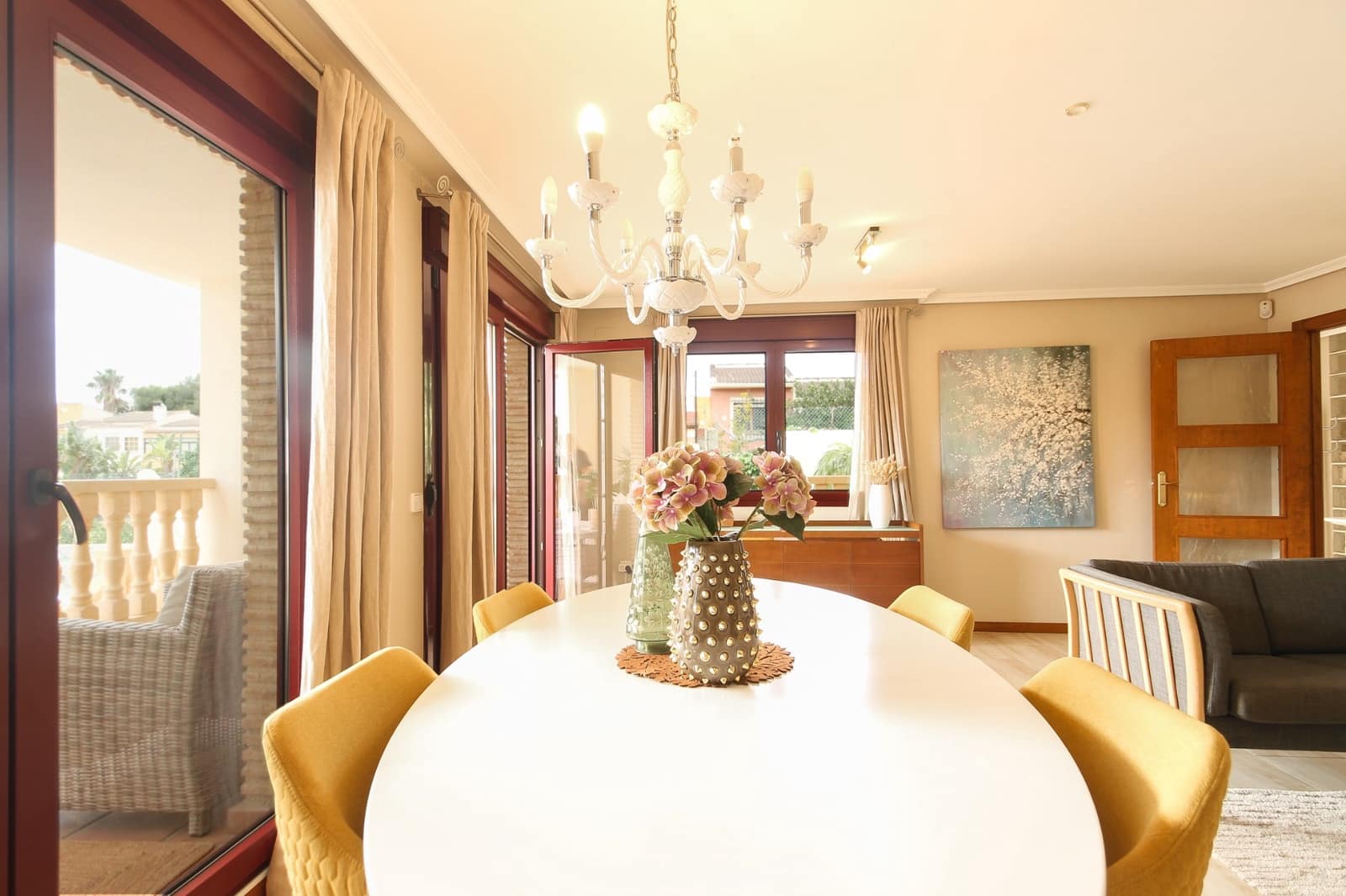 6 bedroom Villa for sale in Torrevieja - € 699,000 (Ref: 9314867)