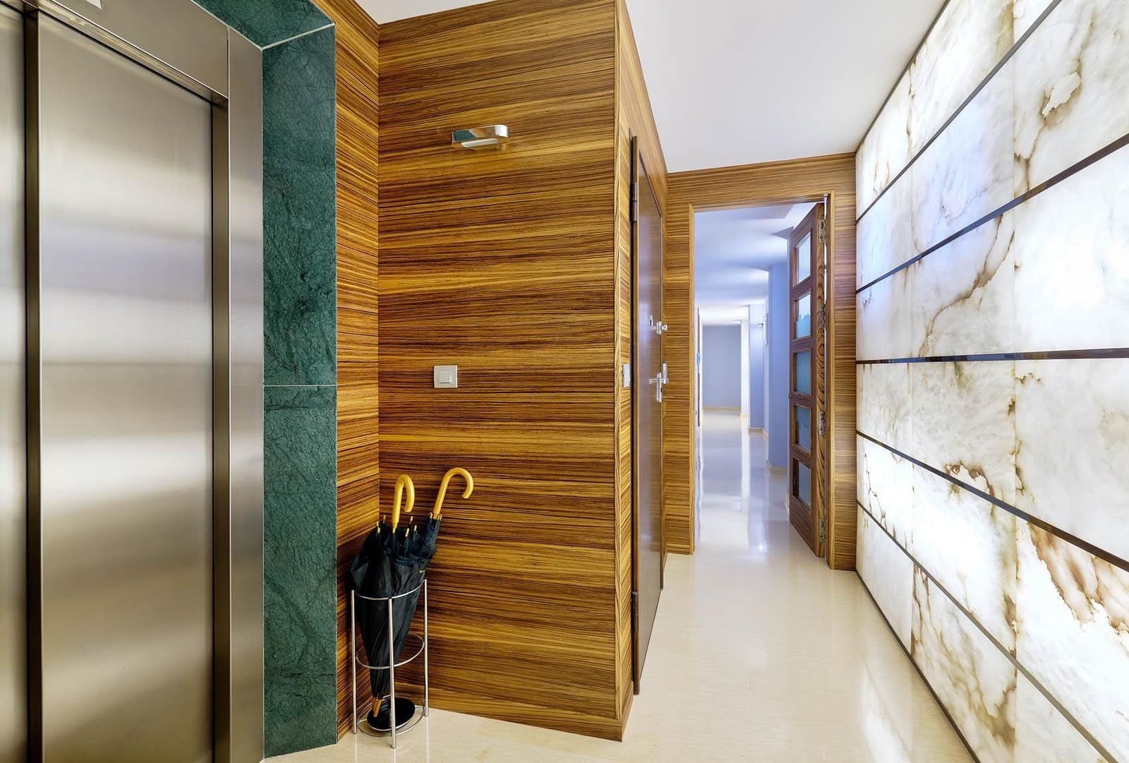 3 soverom Penthouse til salgs i Torrevieja - € 525 000 (Ref: 9314875)