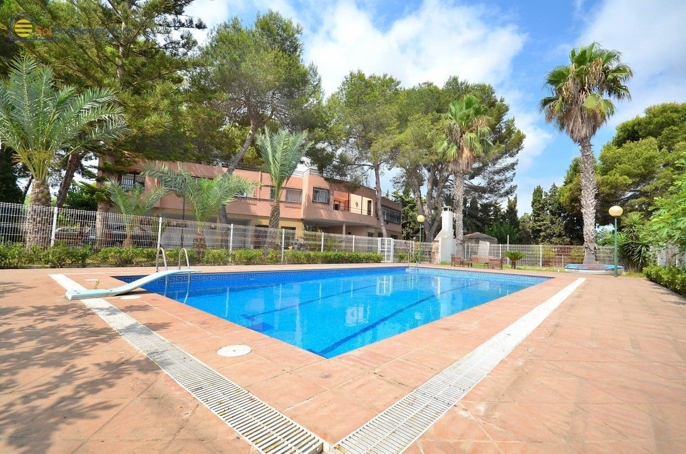 6 sypialnia Willa na sprzedaż w Torrevieja z basenem - 690 000 € (Ref: 9314877)