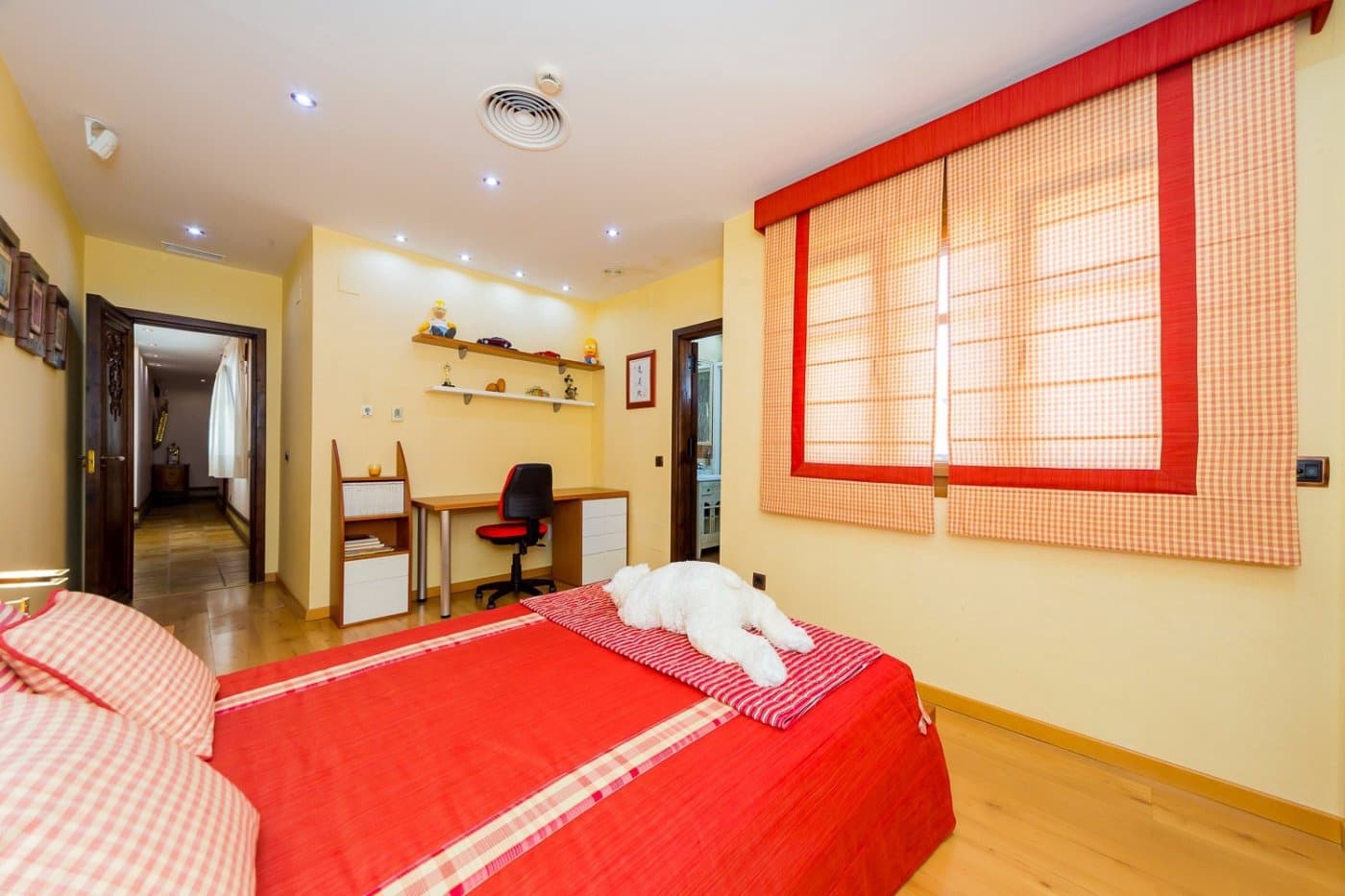 5 camera da letto Commerciale in vendita in Torrevieja - 1.080.000 € (Rif: 9314878)