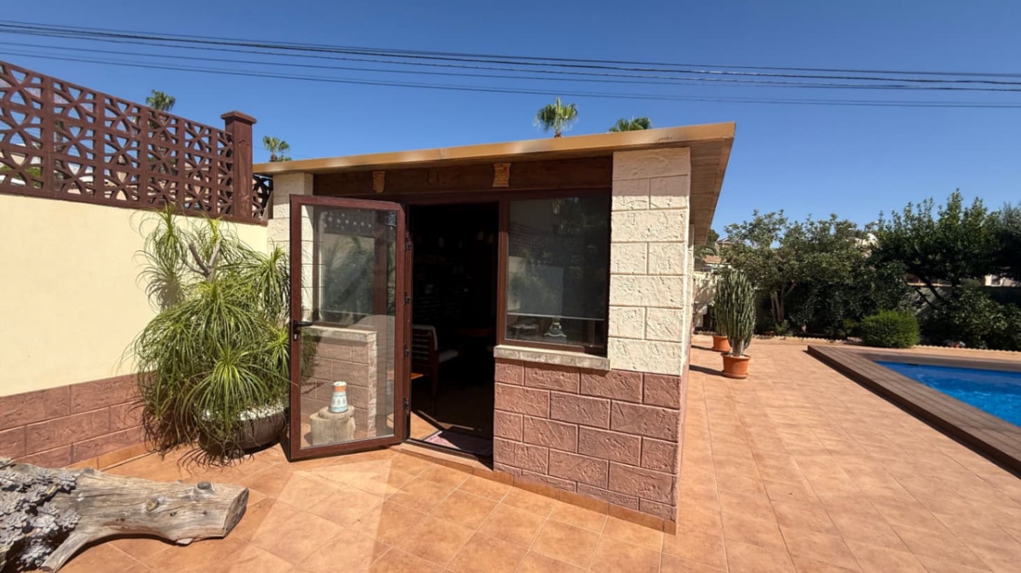 7 chambre Villa/Maison à vendre à Torrevieja avec garage - 930 000 € (Ref: 9314893)