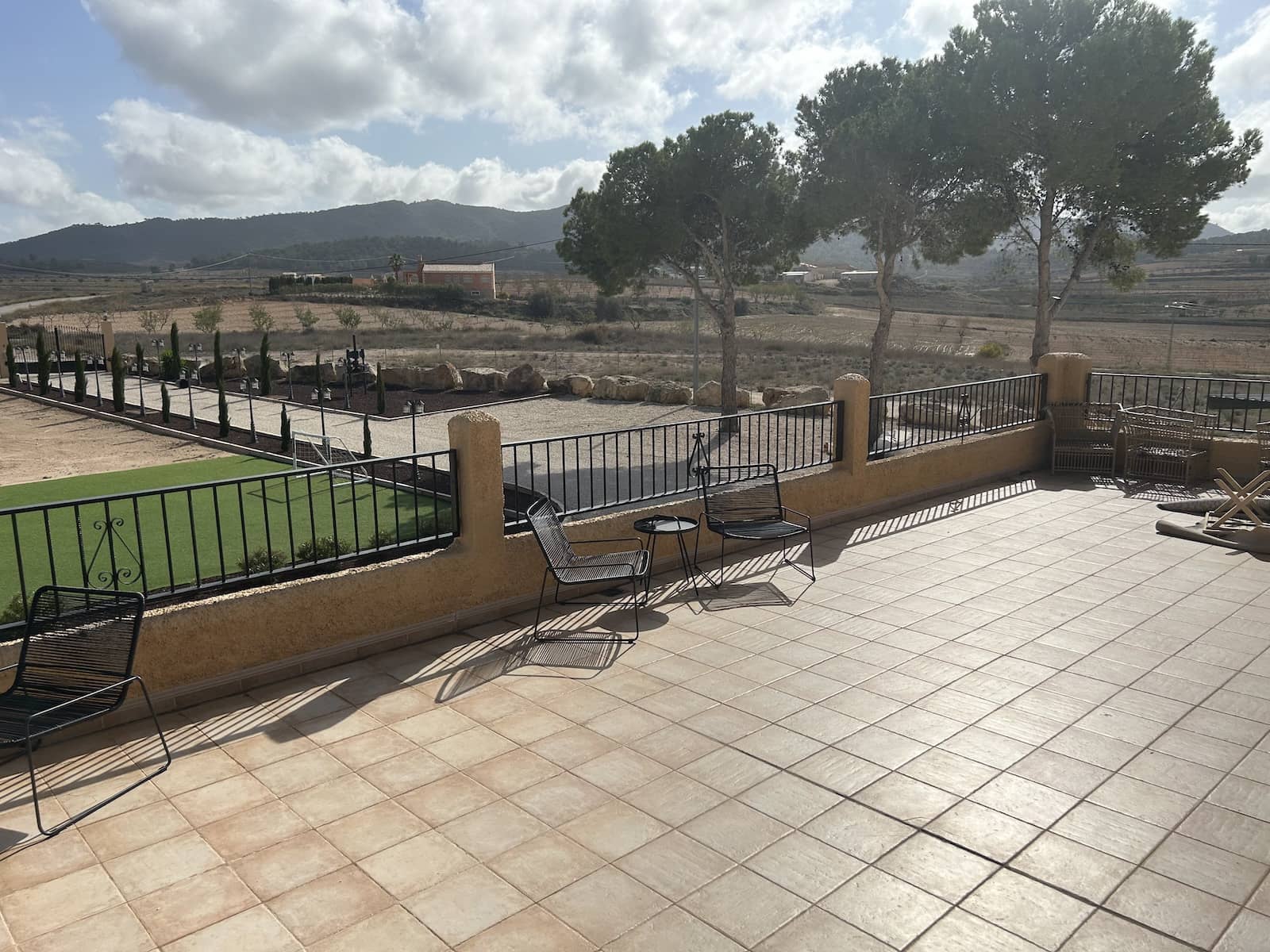 10 bedroom Commercial for sale in Jumilla - € 1,199,000 (Ref: 9314901)