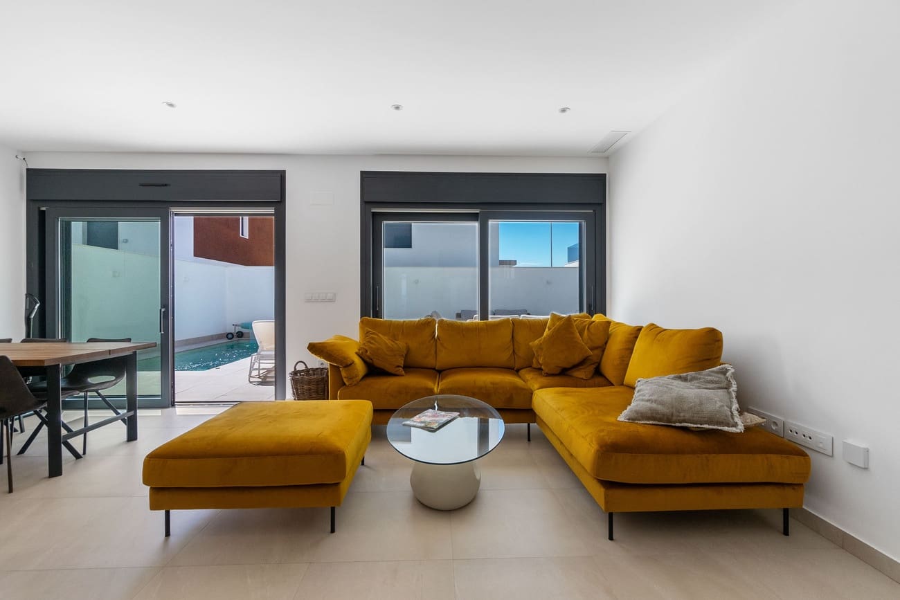 3 makuuhuone Huvila myytävänä paikassa Torre de la Horadada - 599 000 € (Ref: 9314903)