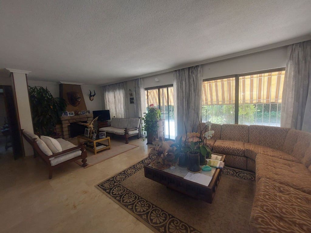 5 slaapkamer Villa te koop in Albir met zwembad garage - € 1.695.000 (Ref: 9314906)