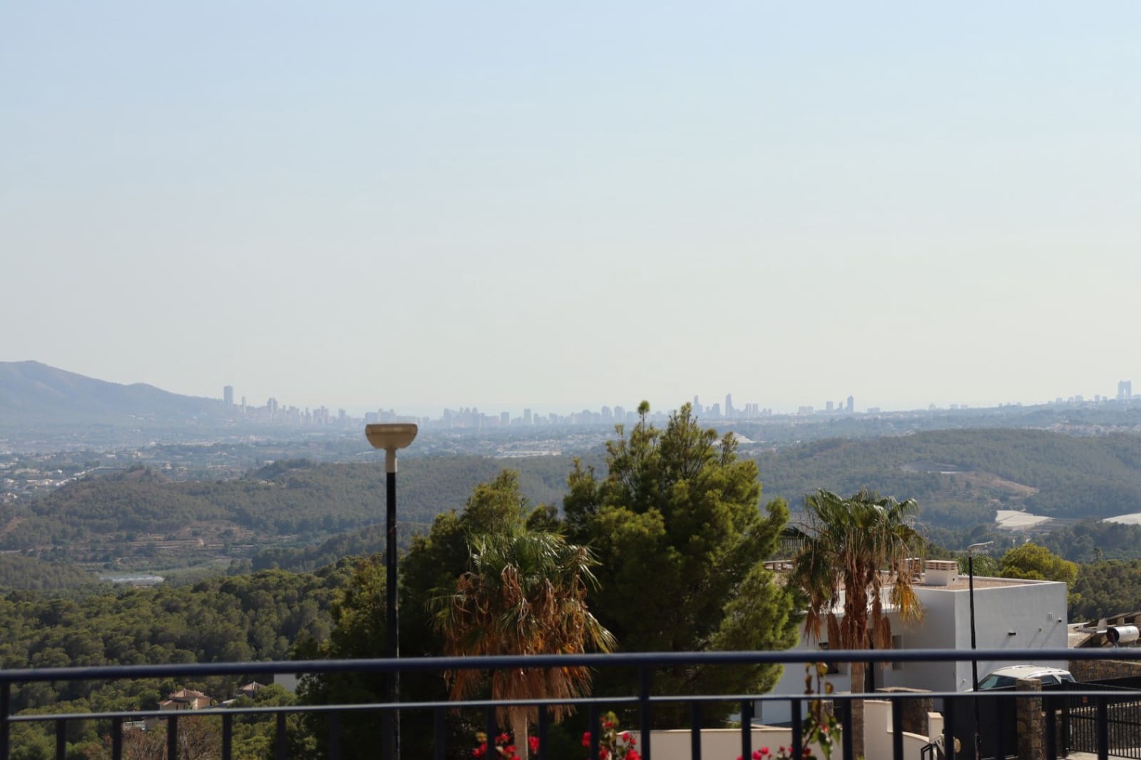 3 bedroom Villa for sale in Altea with garage - € 775,000 (Ref: 9314913)