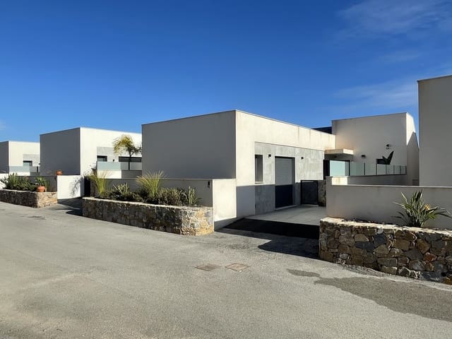 4 Zimmer Villa zu verkaufen in Ciudad Quesada, Rojales mit Pool Garage - 699.000 € (Ref: 9314934)