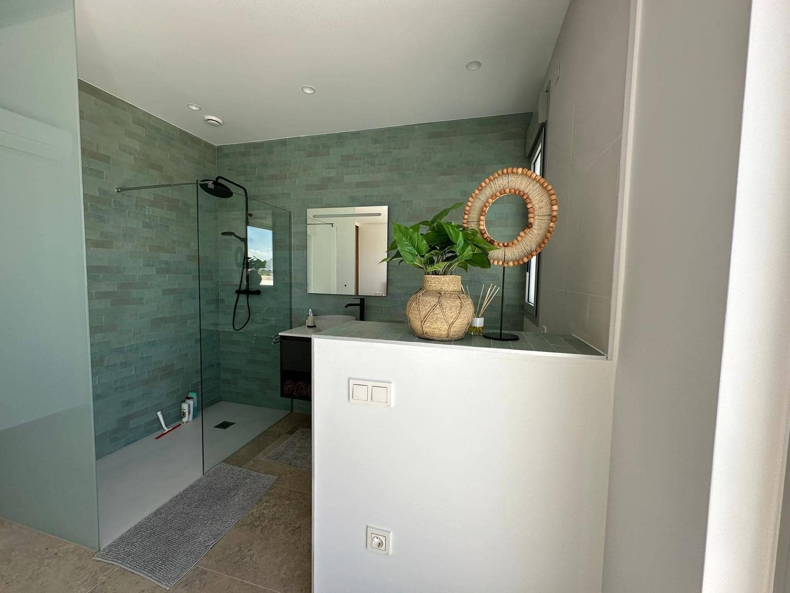 4 slaapkamer Villa te koop in Benijofar met zwembad garage - € 1.495.000 (Ref: 9314935)