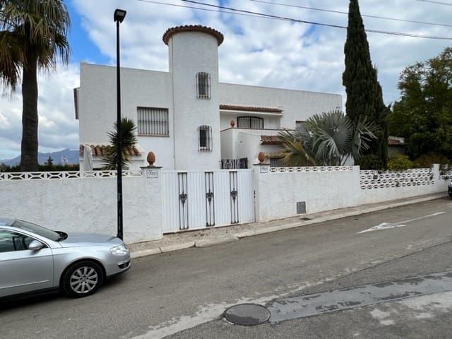 6 soveværelse Villa til salg i Albir med swimmingpool - € 895.000 (Ref: 9314938)