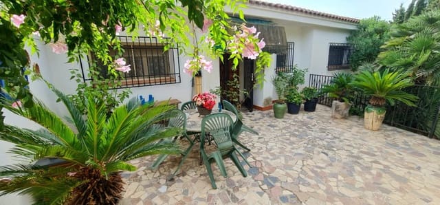 5 soverom Villa til salgs i Urbanizaciones, Benidorm - € 680 000 (Ref: 9314942)