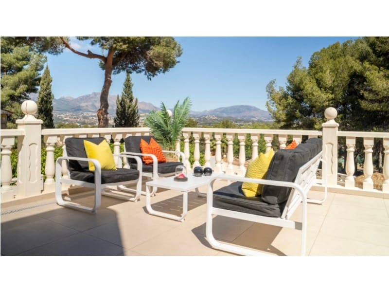 4 soveværelse Villa til salg i Alfaz del Pi / L'Alfas del Pi - € 795.000 (Ref: 9314946)