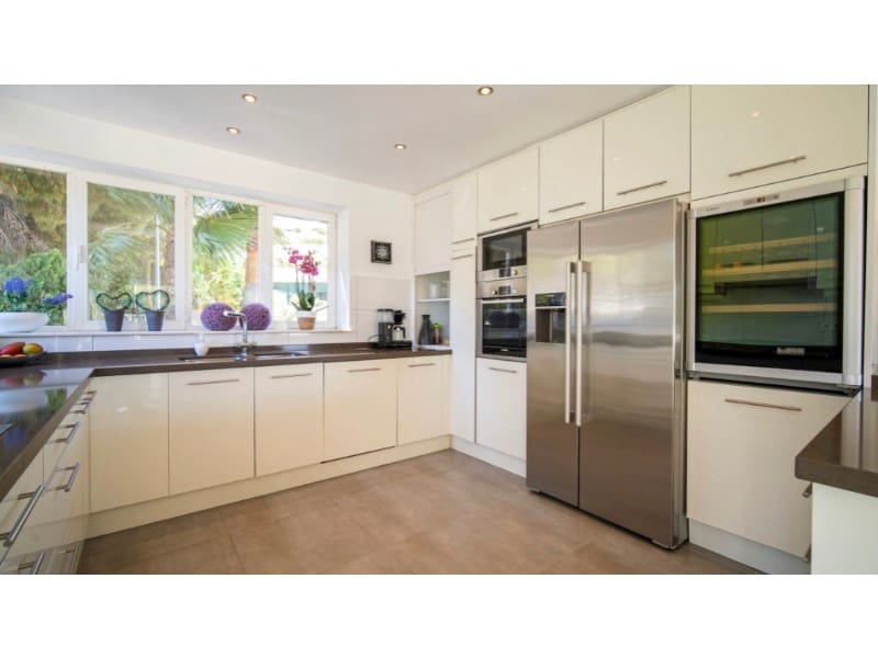 4 soveværelse Villa til salg i Alfaz del Pi / L'Alfas del Pi - € 795.000 (Ref: 9314946)