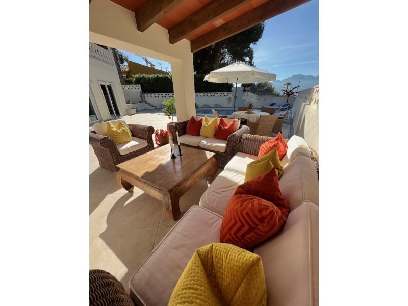 4 soveværelse Villa til salg i Alfaz del Pi / L'Alfas del Pi - € 795.000 (Ref: 9314946)