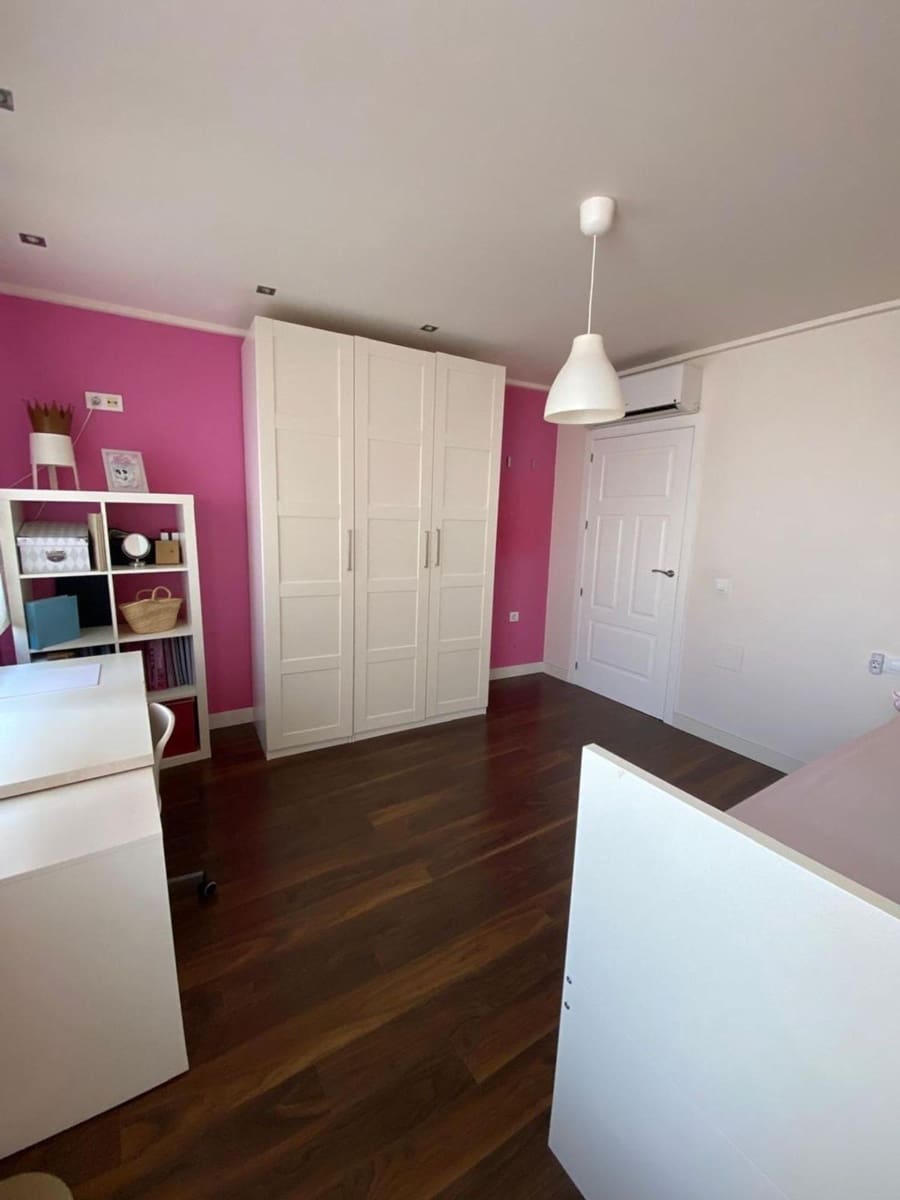 5 chambre Villa/Maison à vendre à Torrevieja - 745 000 € (Ref: 9314948)