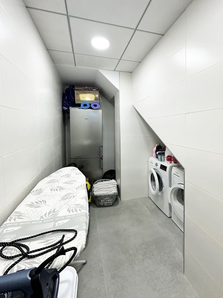 Chalet de 3 habitaciones en Rojales en venta con piscina garaje - 620.000 € (Ref: 9314971)