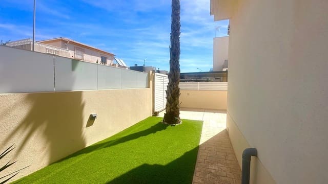 3 bedroom Villa for sale in Los Frutales, Torrevieja with pool - € 749,000 (Ref: 9314977)