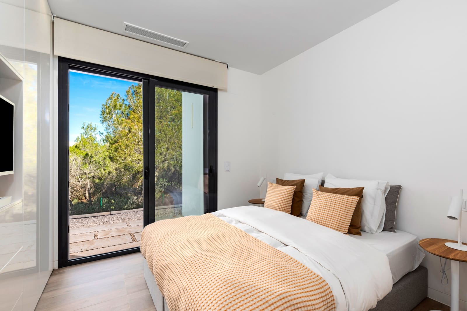 4 bedroom Villa for sale in Dehesa de Campoamor with pool garage - € 799,000 (Ref: 9314979)