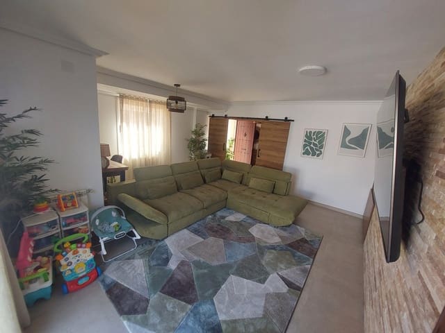 Chalet de 3 habitaciones en Benidorm en venta con piscina garaje - 525.000 € (Ref: 9314989)