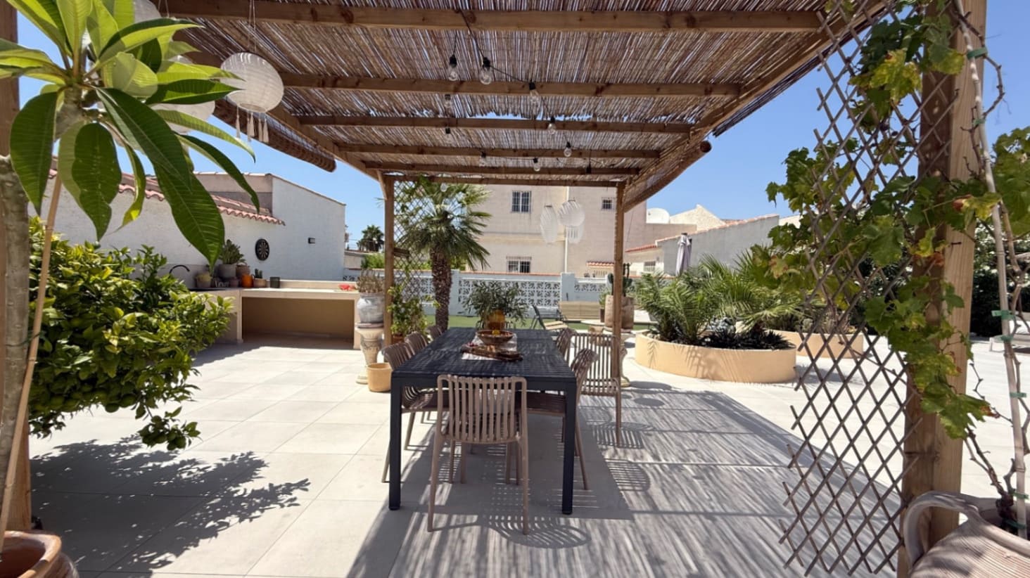 3 sovrum Villa till salu i Torrevieja med garage - 645 000 € (Ref: 9314998)