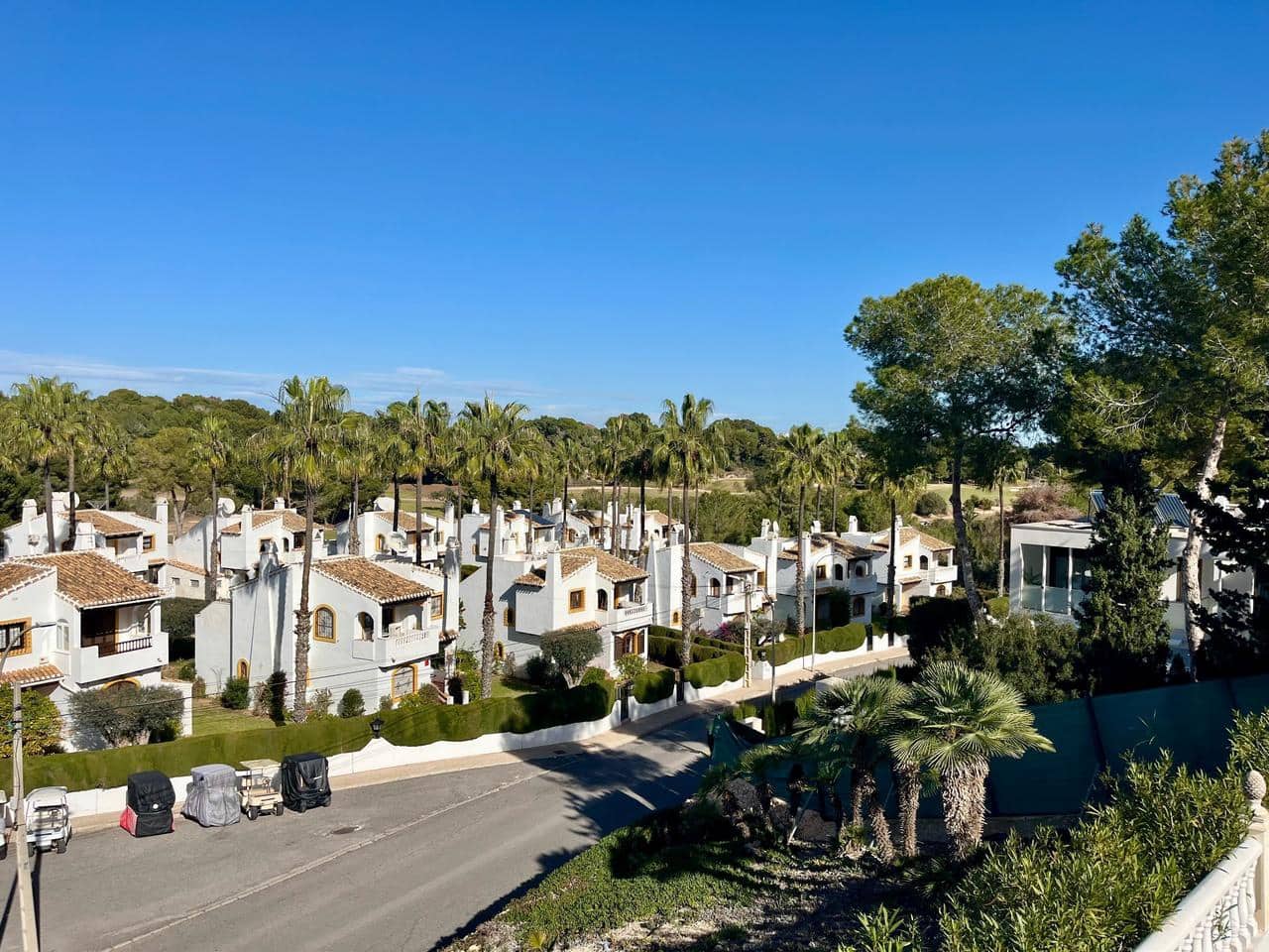 4 bedroom Villa for sale in Villamartin - € 810,000 (Ref: 9314999)