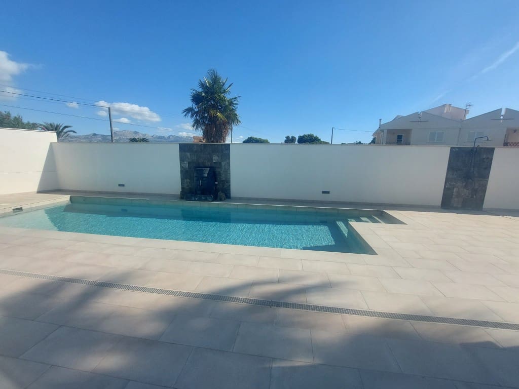 5 sovrum Villa till salu i Albir med pool - 975 000 € (Ref: 9315013)