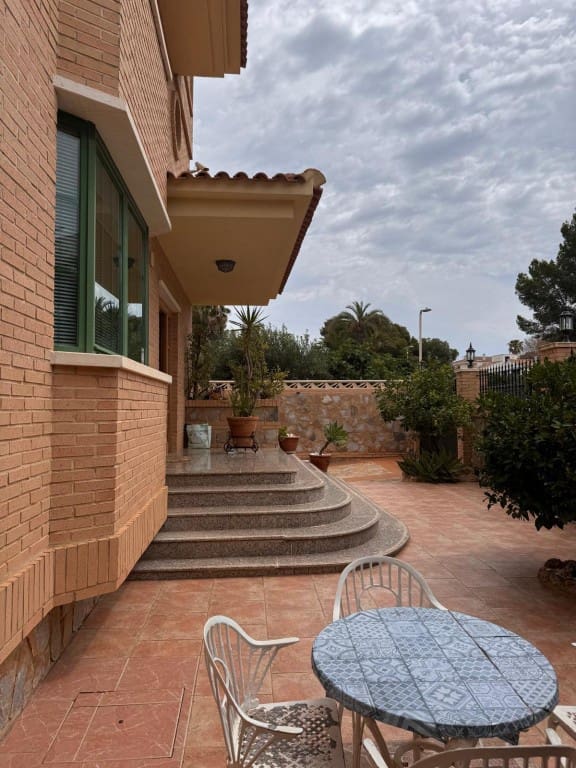 8 soverom Villa til salgs i Benidorm med svømmebasseng - € 890 000 (Ref: 9315014)