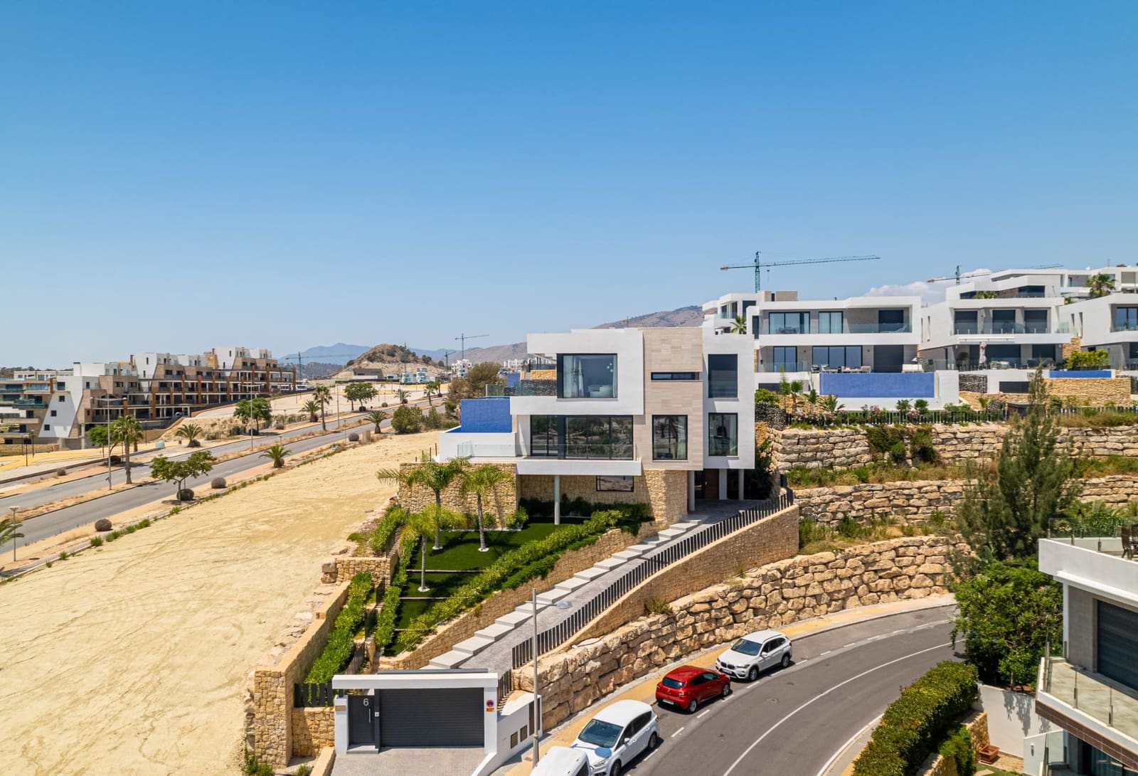 Chalet de 4 habitaciones en Finestrat en venta con garaje - 2.700.000 € (Ref: 9315029)