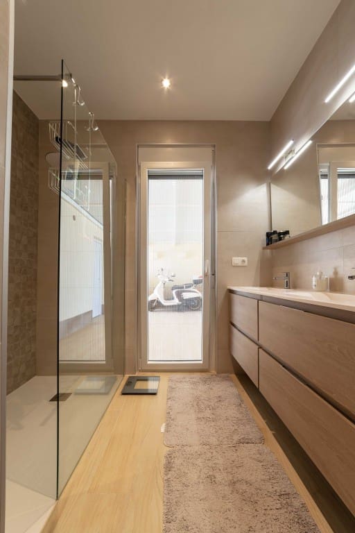 4 sypialnia Willa na sprzedaż w Torrevieja - 780 000 € (Ref: 9315032)