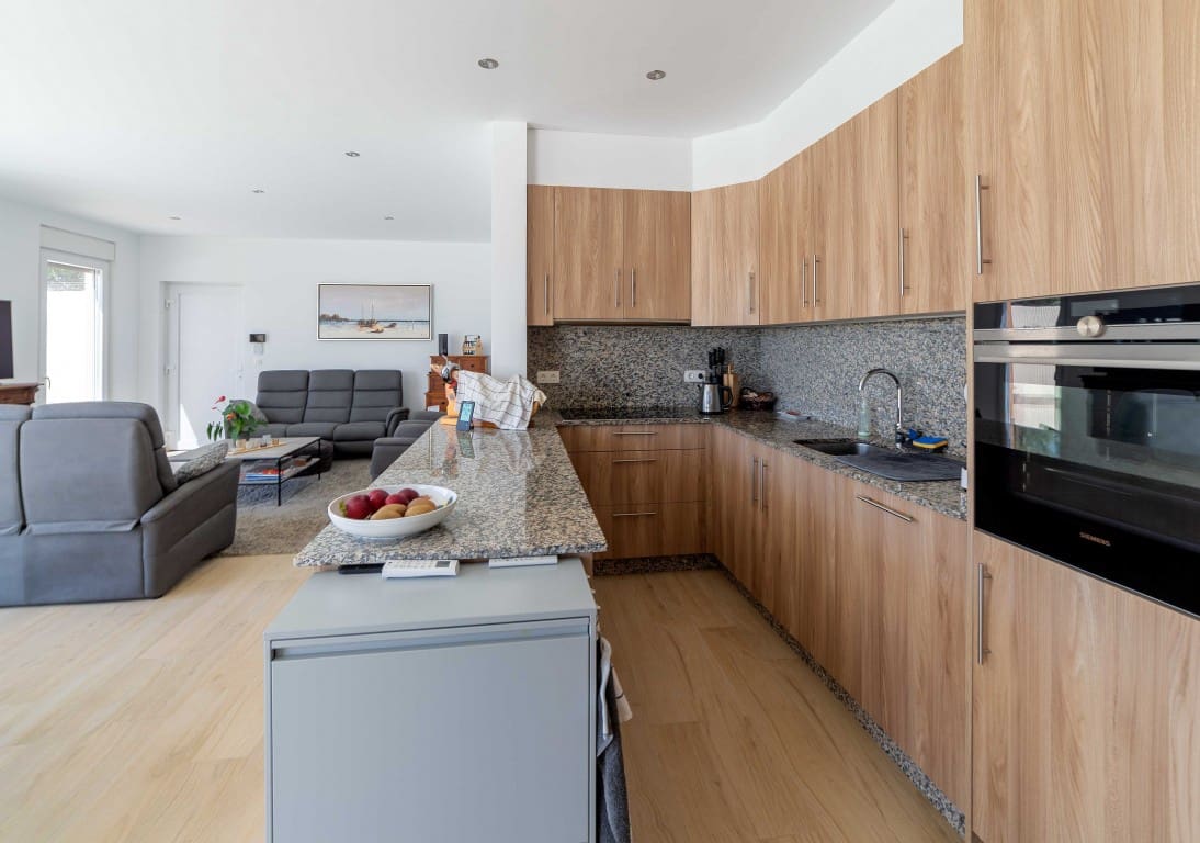 4 sypialnia Willa na sprzedaż w Torrevieja - 780 000 € (Ref: 9315032)