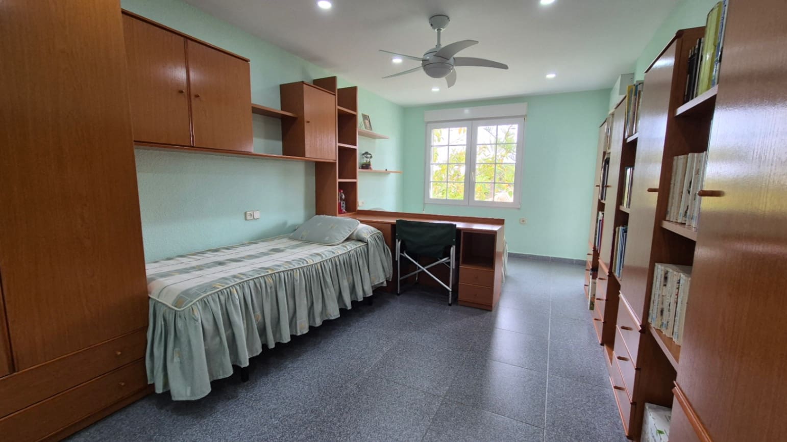 7 bedroom Villa for sale in Orihuela with garage - € 1,490,000 (Ref: 9315035)