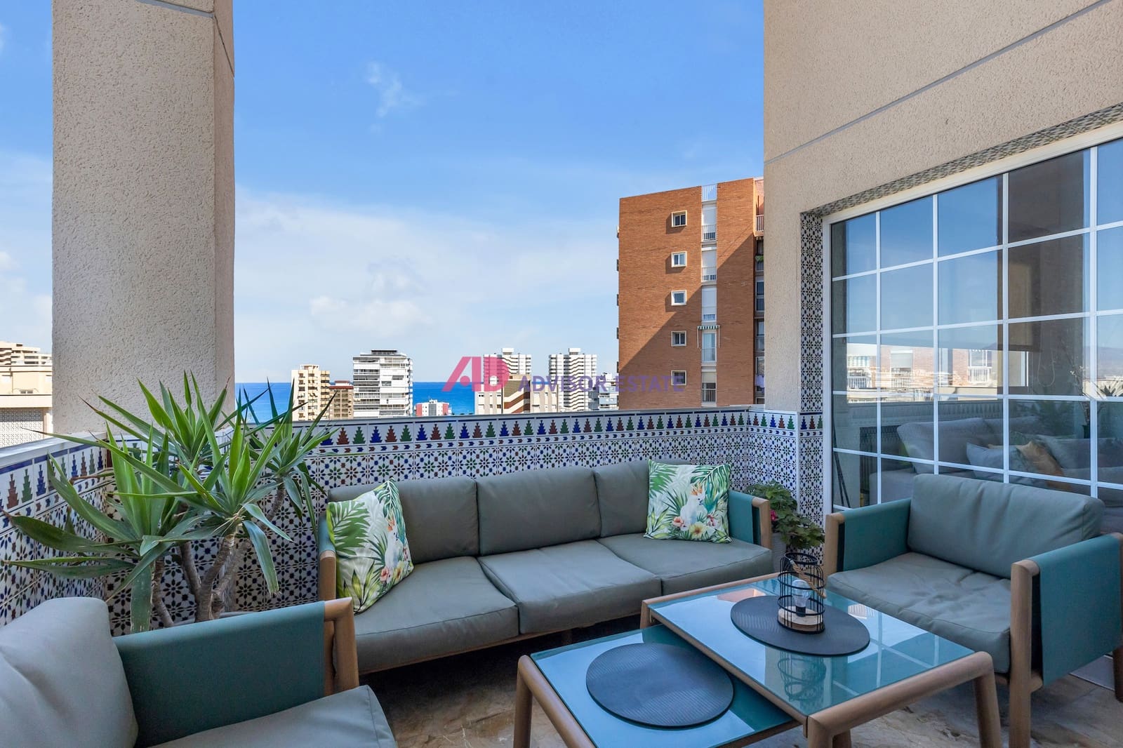 3 bedroom Penthouse for sale in San Juan de Alicante / Sant Joan d'Alacant with pool garage - € 749,000 (Ref: 9315043)