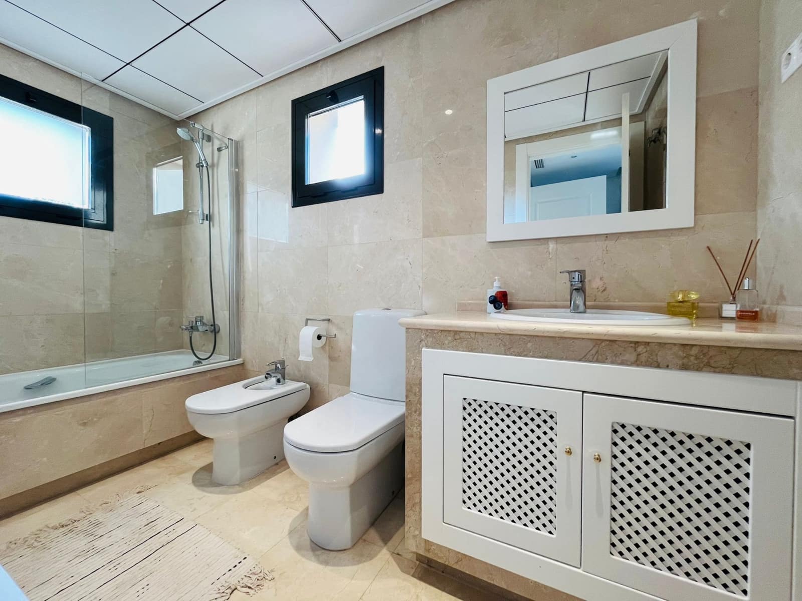 3 bedroom Villa for sale in Los Alcazares with pool garage - € 650,000 (Ref: 9315045)