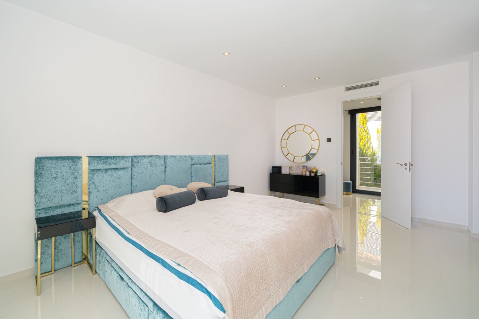 5 soverom Villa til salgs i Finestrat med garasje - € 2 000 000 (Ref: 9315047)