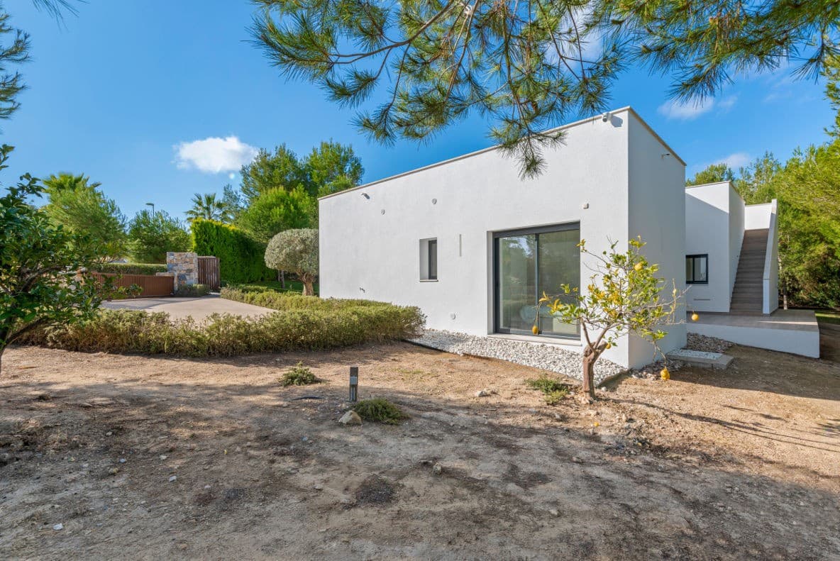 3 bedroom Villa for sale in Orihuela Costa with pool - € 819,000 (Ref: 9315049)