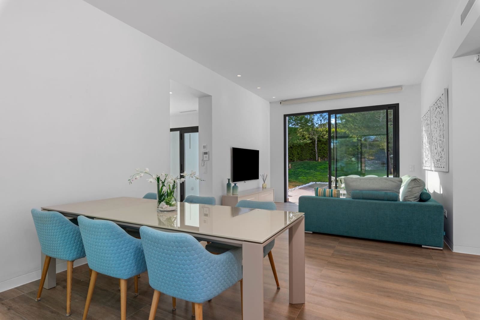 3 bedroom Villa for sale in Orihuela Costa with pool - € 819,000 (Ref: 9315049)