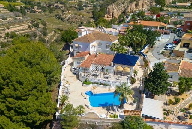15 bedroom Villa for sale in Orxeta - € 950,000 (Ref: 9315057)