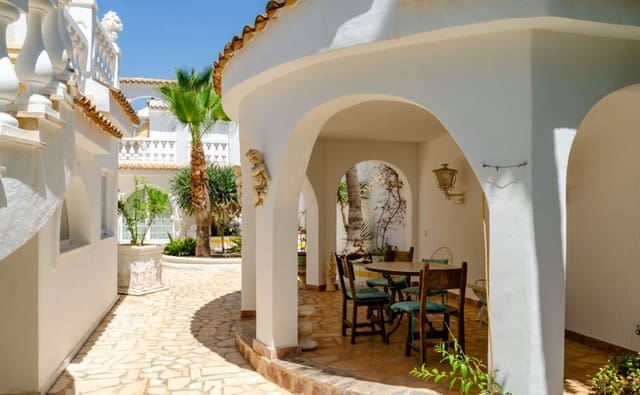 15 bedroom Villa for sale in Orxeta - € 950,000 (Ref: 9315057)
