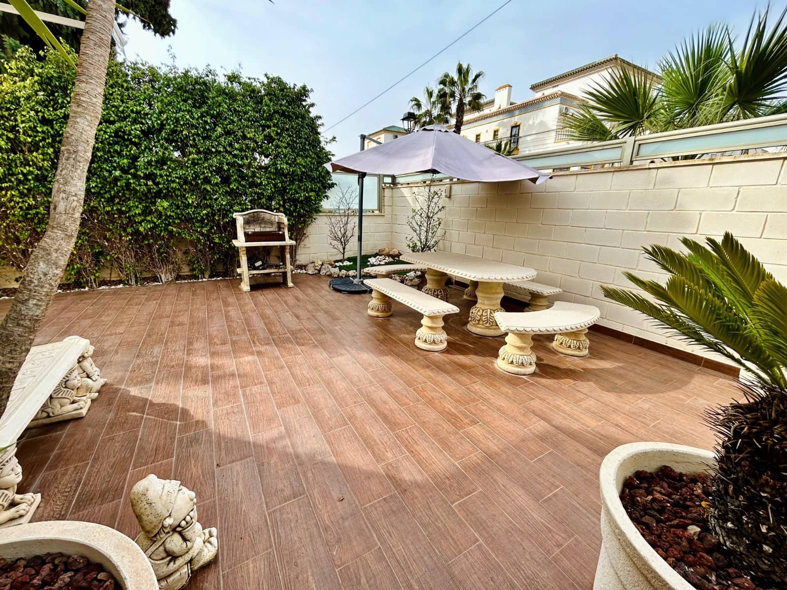 5 bedroom Villa for sale in Torrevieja - € 1,117,000 (Ref: 9315063)