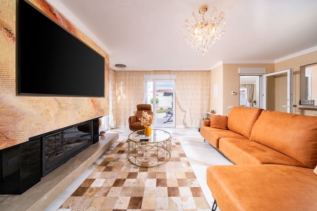 4 makuuhuone Huvila myytävänä paikassa El Chaparral - La Siesta - La Torreta, Torrevieja mukana uima-altaan - 990 000 € (Ref: 9315068)