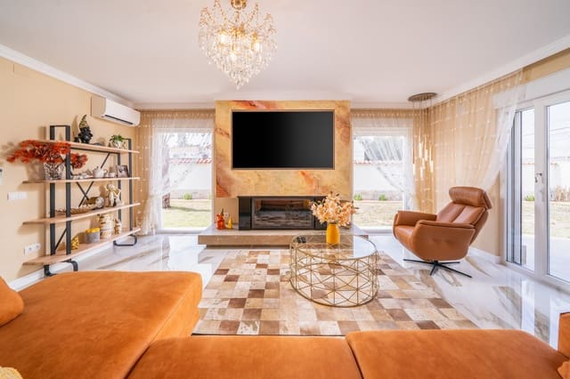 4 makuuhuone Huvila myytävänä paikassa El Chaparral - La Siesta - La Torreta, Torrevieja mukana uima-altaan - 990 000 € (Ref: 9315068)