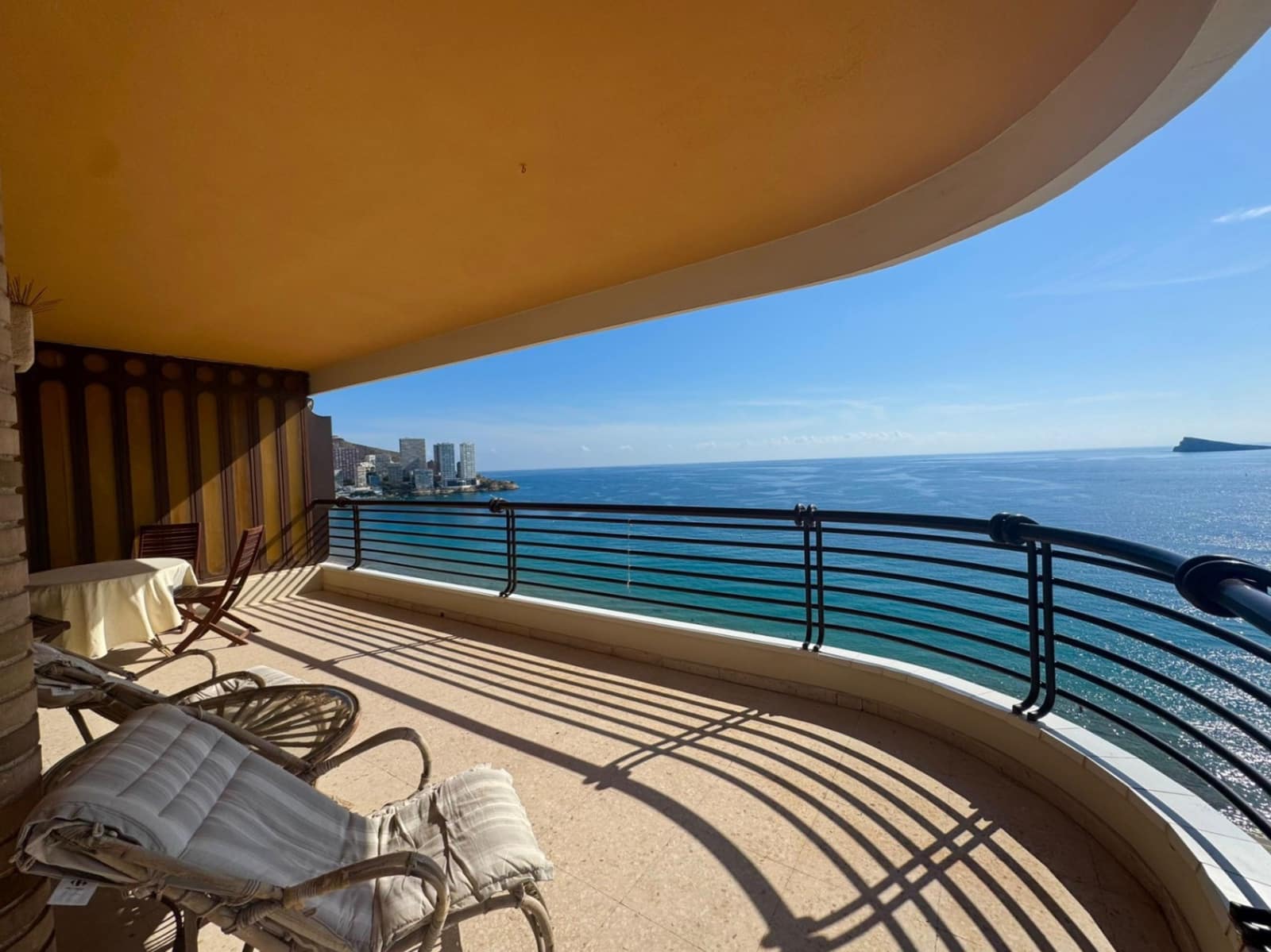 3 Zimmer Apartment zu verkaufen in Benidorm mit Garage - 530.000 € (Ref: 9315070)