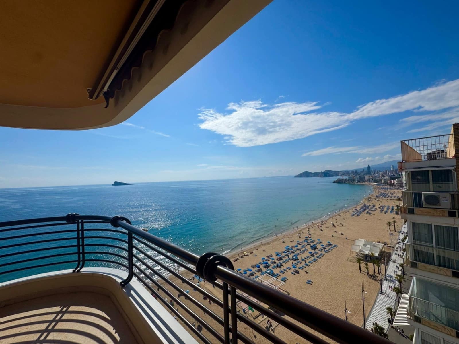 3 Zimmer Apartment zu verkaufen in Benidorm mit Garage - 530.000 € (Ref: 9315070)
