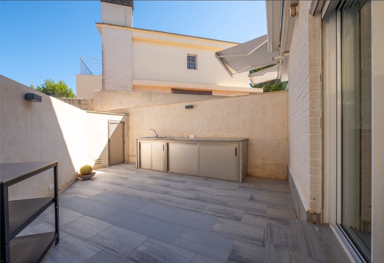 4 soverom Villa til salgs i Alfaz del Pi / L'Alfas del Pi med garasje - € 598 000 (Ref: 9315074)