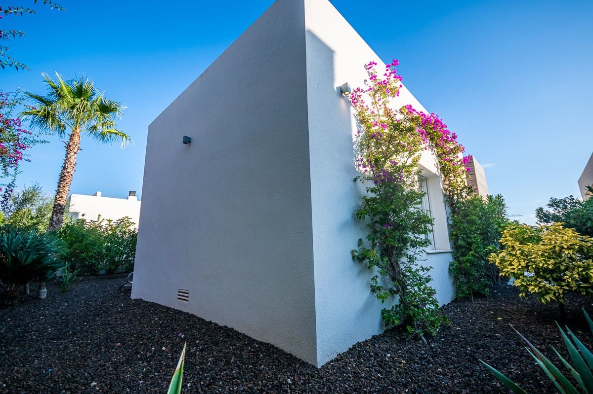 2 slaapkamer Villa te koop in Algorfa met zwembad - € 660.000 (Ref: 9315077)